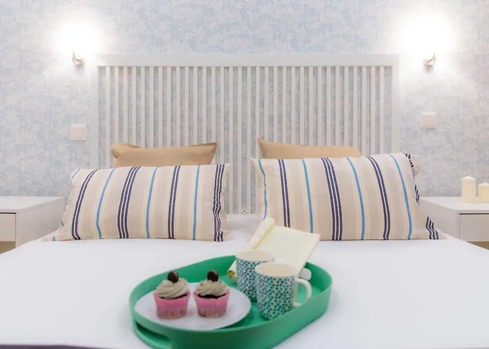 Apartment V